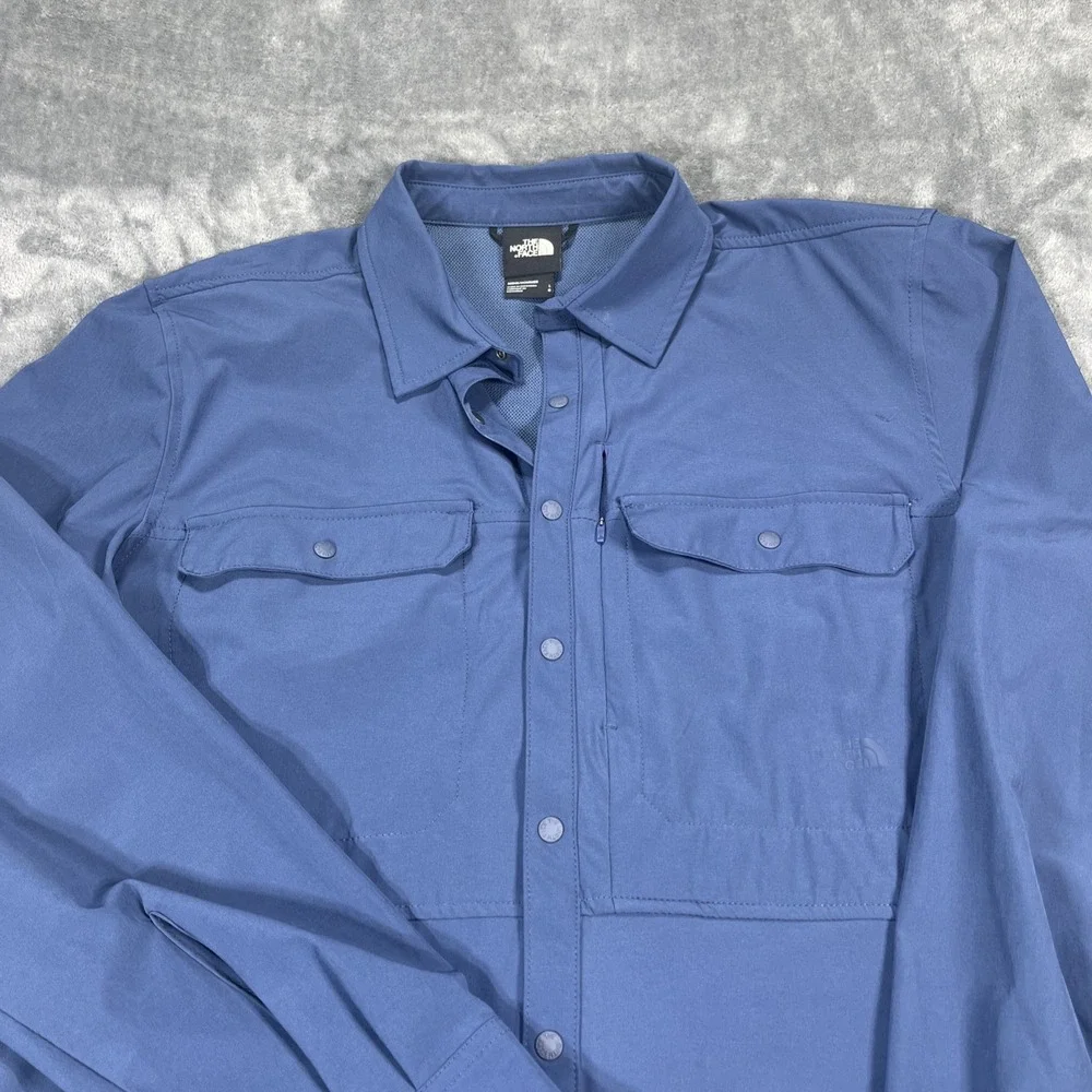 North Face Shirt Men Large Blue Vapor Wick Long Sleeve Button Double Pocket Vent